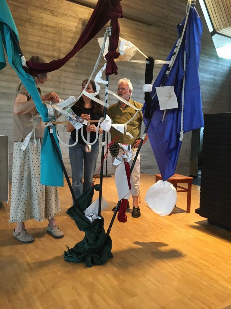 Ein Bild, das Boden, drinnen enthlt.

Automatisch generierte Beschreibung