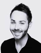 Ein Bild, das Menschliches Gesicht, Portrt, Lcheln, Person enthlt.

KI-generierte Inhalte knnen fehlerhaft sein.